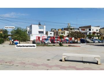 Se Vende Casa Frente A Parque Y Con Estacionamiento.A.Melendres