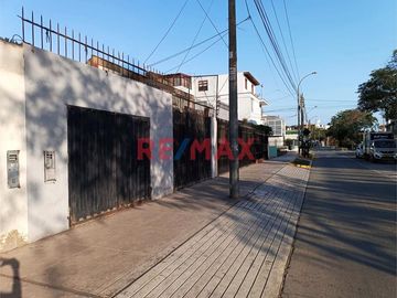 Venta De Terreno Comercial o Vivienda en Cercado de Lima