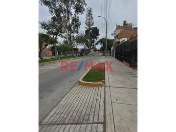 Venta De Terreno Comercial o Vivienda en Cercado de Lima