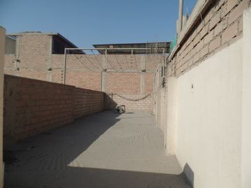 ¡Ubicadisima! Casa en Avenida - Urb. San Diego SMP