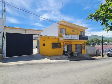 EDIFICIO EN VENTA, 5 DEPARTAMENTOS, 2 LOCALES COMERCIALES, PLAN DE AYALA, TUXTLA GUTIERREZ