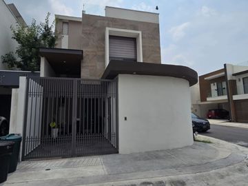 Venta de Casa Altrysa Dominio Cumbres