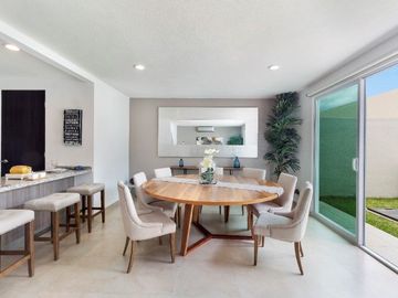 Venta de casa en Fraccionamiento La Vista Residencial con amenidades