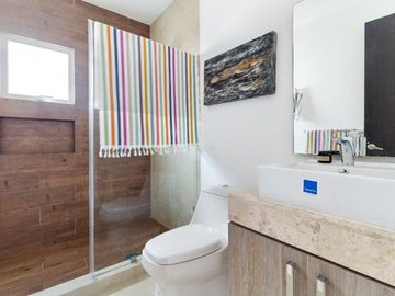 Venta de casa en Fraccionamiento La Vista Residencial con amenidades