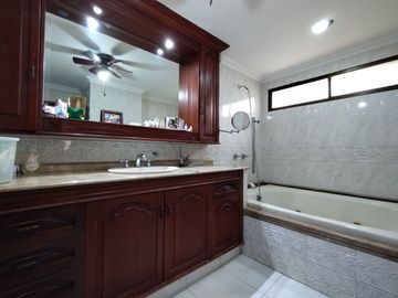 Apartamento en venta en Villa Country.
