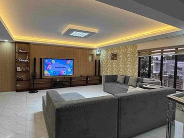 FOR SALE FULLY FURNISHED LUXURIOUS MODERN HOUSE IN MABALACAT CITY NEAR NLEX
