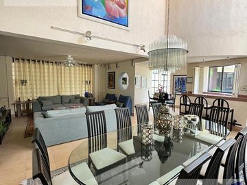 SE VENDE CASA SOLA FRACCIONAMIENTO BURGOS CON FRONTON TEMIXCO MORELOS.