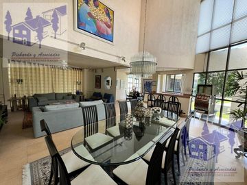 SE VENDE CASA SOLA FRACCIONAMIENTO BURGOS CON FRONTON TEMIXCO MORELOS.