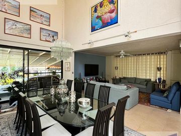 SE VENDE CASA SOLA FRACCIONAMIENTO BURGOS CON FRONTON TEMIXCO MORELOS.