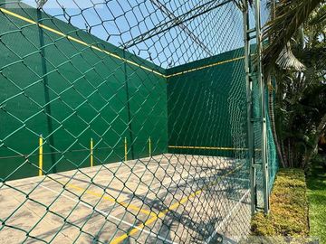 SE VENDE CASA SOLA FRACCIONAMIENTO BURGOS CON FRONTON TEMIXCO MORELOS.
