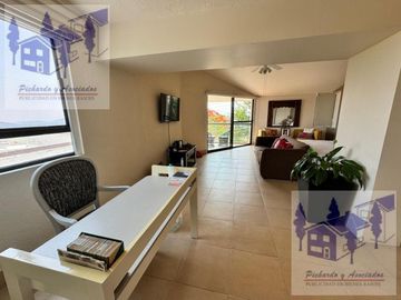 SE VENDE CASA SOLA FRACCIONAMIENTO BURGOS CON FRONTON TEMIXCO MORELOS.