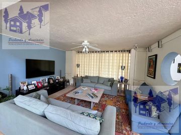 SE VENDE CASA SOLA FRACCIONAMIENTO BURGOS CON FRONTON TEMIXCO MORELOS.