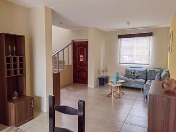Venta de casas en la la Urbanización La Martina, 3 dormitorios, a crédito.