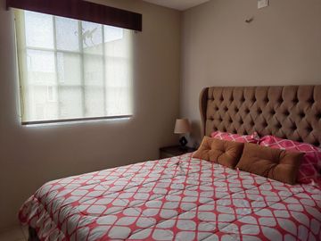 Venta de casas en la la Urbanización La Martina, 3 dormitorios, a crédito.