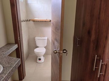 Venta de casas en la la Urbanización La Martina, 3 dormitorios, a crédito.