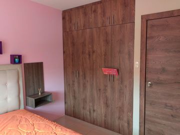 Venta de casas en la la Urbanización La Martina, 3 dormitorios, a crédito.