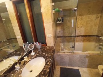 VENTA DEPARTAMENTO CON AMPLIA TERRAZA EN URB. CHACARILLA SURCO