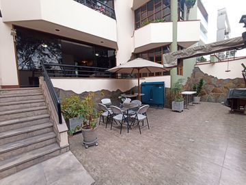 VENTA DEPARTAMENTO CON AMPLIA TERRAZA EN URB. CHACARILLA SURCO