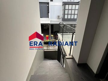 Rumah Baru di Cilandak – Lokasi Strategis, Lingkungan Asri