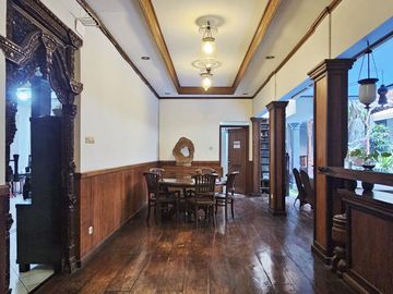 Di Jual Guest house aktif di lebak bulus jakarta Selatan