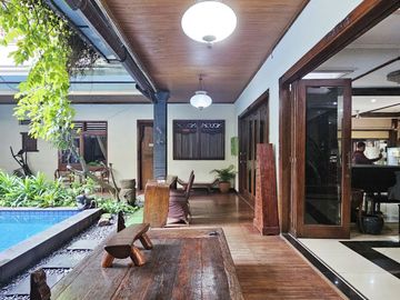 Di Jual Guest house aktif di lebak bulus jakarta Selatan