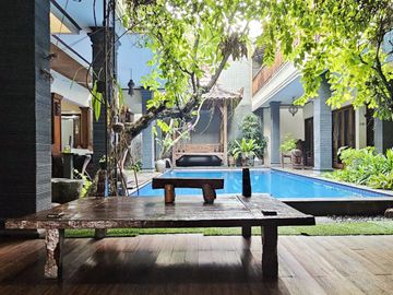 Di Jual Guest house aktif di lebak bulus jakarta Selatan