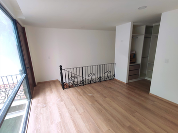 Loft en centro de Cuenca (casa gran colombia)