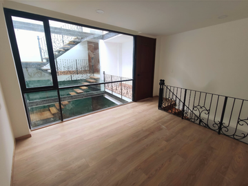 Loft en centro de Cuenca (casa gran colombia)
