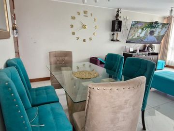 Venta de Departamento Triplex San Martin de Porras