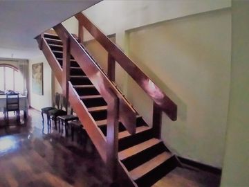 OCASIÓN! SE VENDE HERMOSISIMA CASA  A.T. 519 M2, 4 DORMITORIOS, 3 ESTACIONAMIENTOS EN URB. SANTA MARÍA CHOSICA
