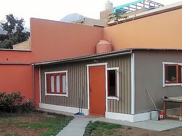 OCASIÓN! SE VENDE HERMOSISIMA CASA  A.T. 519 M2, 4 DORMITORIOS, 3 ESTACIONAMIENTOS EN URB. SANTA MARÍA CHOSICA