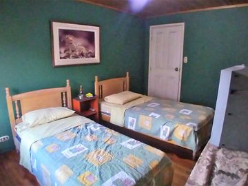 OCASIÓN! SE VENDE HERMOSISIMA CASA  A.T. 519 M2, 4 DORMITORIOS, 3 ESTACIONAMIENTOS EN URB. SANTA MARÍA CHOSICA