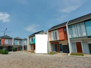 Rumah Ds Pamulang Timur, Baru 2 LANTAI Murah Mewah New di Tangsel Kota Tangerang Selatan Jual Dijual