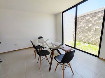 CASA EN PREVENTA DE 3 RECÁMARAS EN REAL DEL CAMINO.