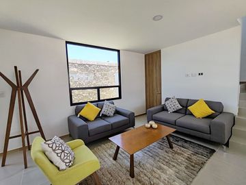 CASA EN PREVENTA DE 3 RECÁMARAS EN REAL DEL CAMINO.
