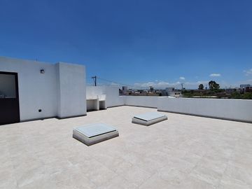 CASA EN PREVENTA DE 3 RECÁMARAS EN REAL DEL CAMINO.