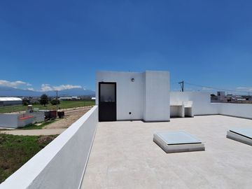 CASA EN PREVENTA DE 3 RECÁMARAS EN REAL DEL CAMINO.