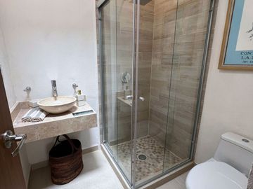 Casa en Venta: Encantadora Residencia en Lucerna, Zona Sur de Aguascalientes