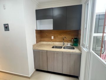 VENTA CASA SOLA AL SUR DE CUERNAVACA ALBERCA