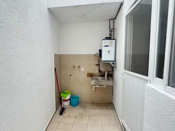 VENTA CASA SOLA AL SUR DE CUERNAVACA ALBERCA