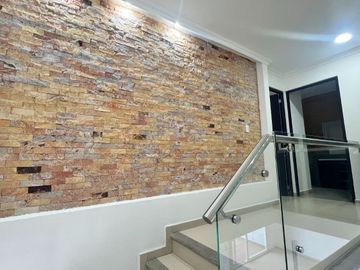 VENTA CASA SOLA AL SUR DE CUERNAVACA ALBERCA