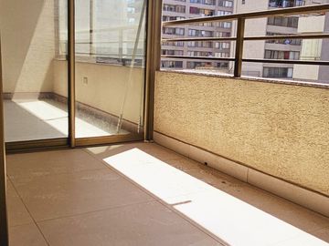 Sto. Domingo, Con Estacionamiento Y Bod/ Mt Santa A Pasos
