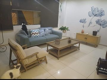 VENTA DE AMPLIO Y ACOGEDOR DEPARTAMENTO 1er PiSO