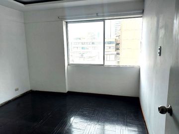 OFICINA 110 M2 + ESTC. MIRAFLORES UBICACION ESTRATEGICA ARICA ESQUINA CON CDA.7 DE PARDO