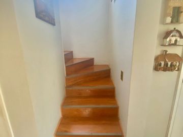 Casa en Venta de 5D 3B, Condominio Cerrado, Peñalolén