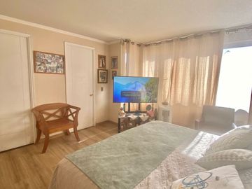 Casa en Venta de 5D 3B, Condominio Cerrado, Peñalolén