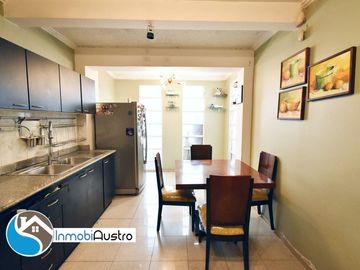Unidad Nacional, Venta de Casa Comercial 05 Dormitorios