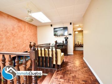 Unidad Nacional, Venta de Casa Comercial 05 Dormitorios