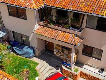 Casa Rentera en Venta, Sector Av. 10 de Agosto y Pichincha