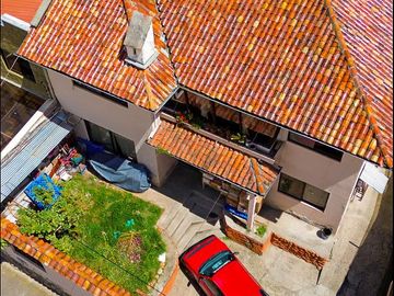 Casa Rentera en Venta, Sector Av. 10 de Agosto y Pichincha